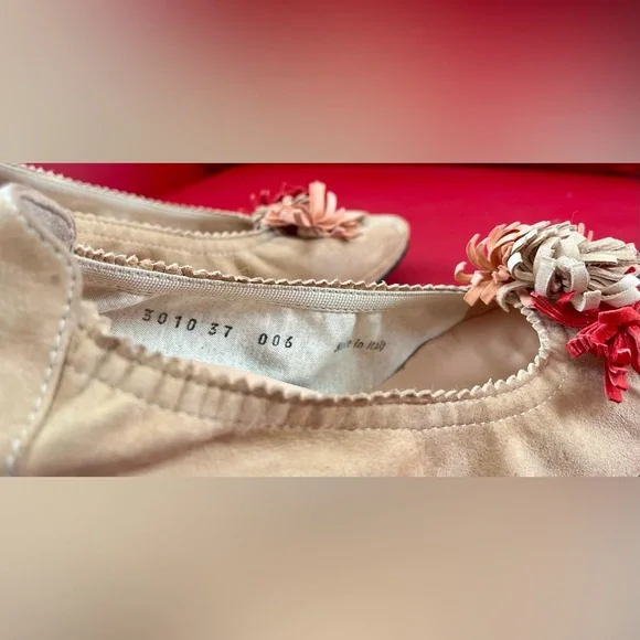 Milly Soft suede Sculptural Shape Pump Hand Made In Italy, Size 7 - Picture 6 of 9